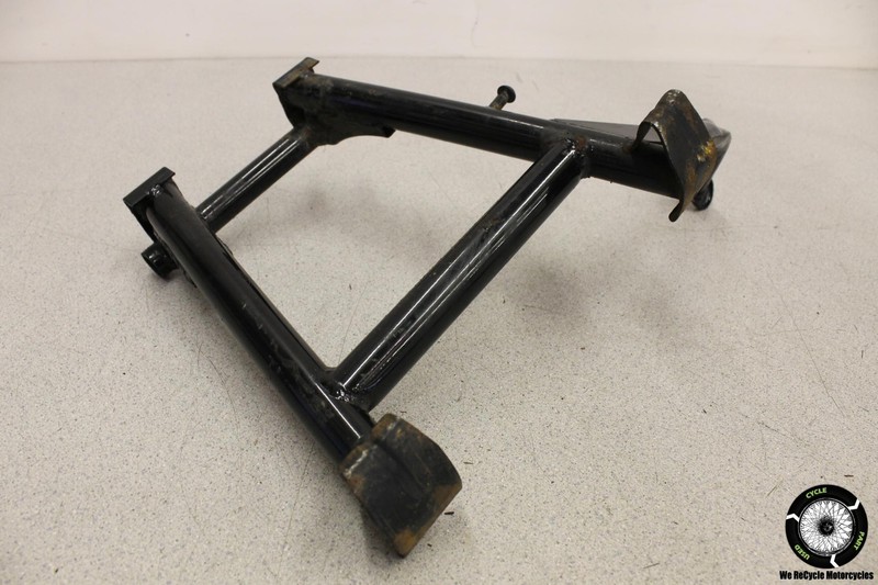 2000 Kawasaki Vulcan 750 VN750A CENTER MAIN STAND SUPPORT VN 00