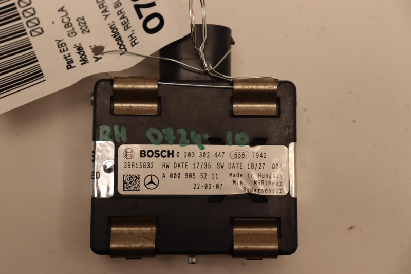 2020-2023 MERCEDES GLB250 X247 REAR RIGHT BLIND SPOT RADAR SENSOR MODULE OEM