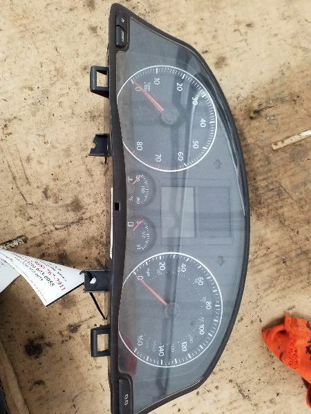 Speedometer Cluster Sedan VIN J 8th Digit MPH Fits 08-10 JETTA 208918