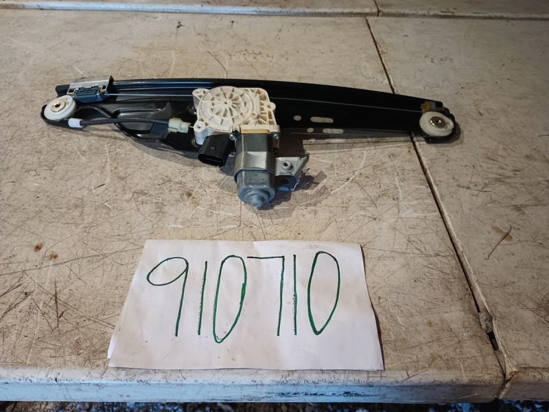 04-10 OEM BMW E60 E61 545 550 Rear Left D/ Door Window Regulator Motor 7034387