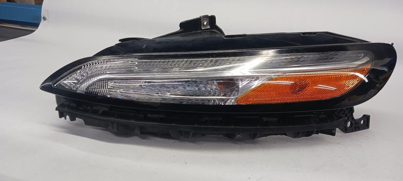 14-'18 JEEP CHEROKEE Left driver Turn Signal OEM Grade B
