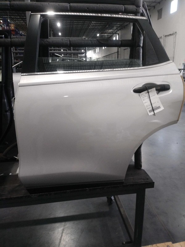 2017 Nissan Rogue Left Rear Door Silver 640882 Good Condition 63K Miles