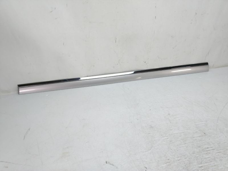 2007 AUDI A8L D3 4.2 Front Left Door Molding Silver Y7W OEM 4E0853953