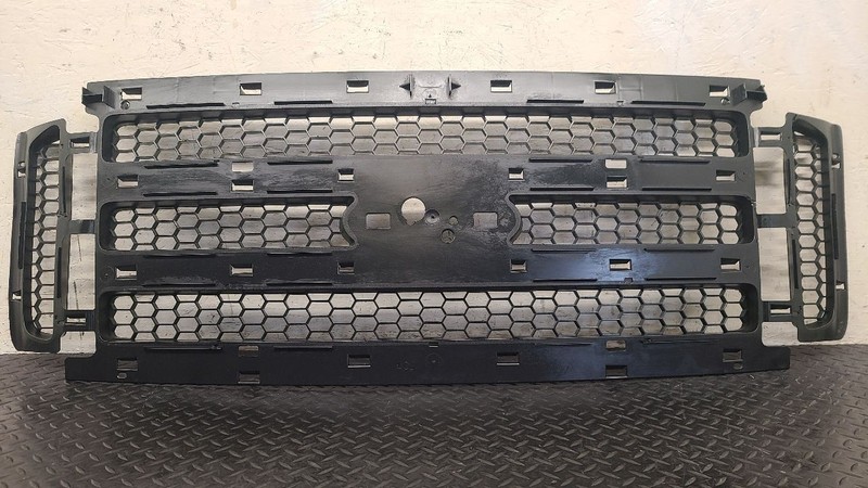 05-07 Ford F250SD Grille Honeycomb Insert Panel Only OEM 5C3Z-8200-BAB