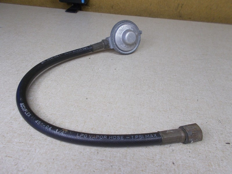 MD Sturgis Marshall Gas Regulator Model 140 w/ Hose *FREE SHIPPING*