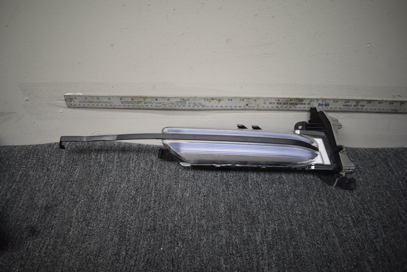 2017-2018 PORSCHE PANAMERA LEFT SIDE FOG LIGHT FACTORY OEM