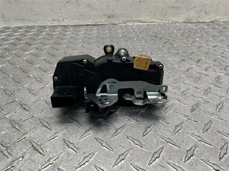 2003-2007 HUMMER H2 DRIVER FRONT LOCK LATCH ACTUATOR OEM 15109620 15816392