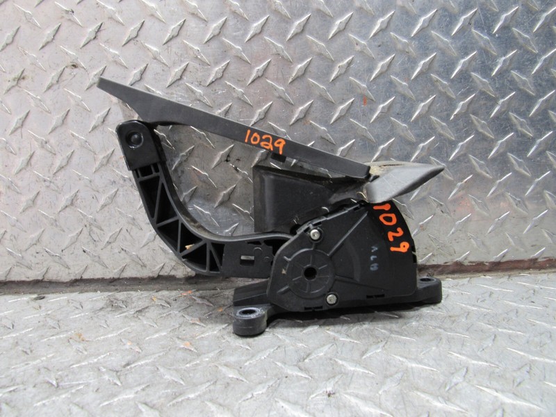 2013 HYUNDAI TUCSON FWD 2.4L AT ACCELERATOR GAS PEDAL ASSEMBLY HJ30095A-2S000