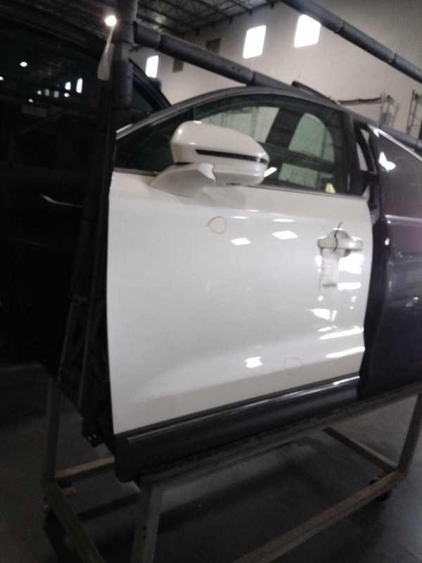 2017 Lincoln MKC Front Left Door White 108K Miles OEM Used NJ25-27595-703634