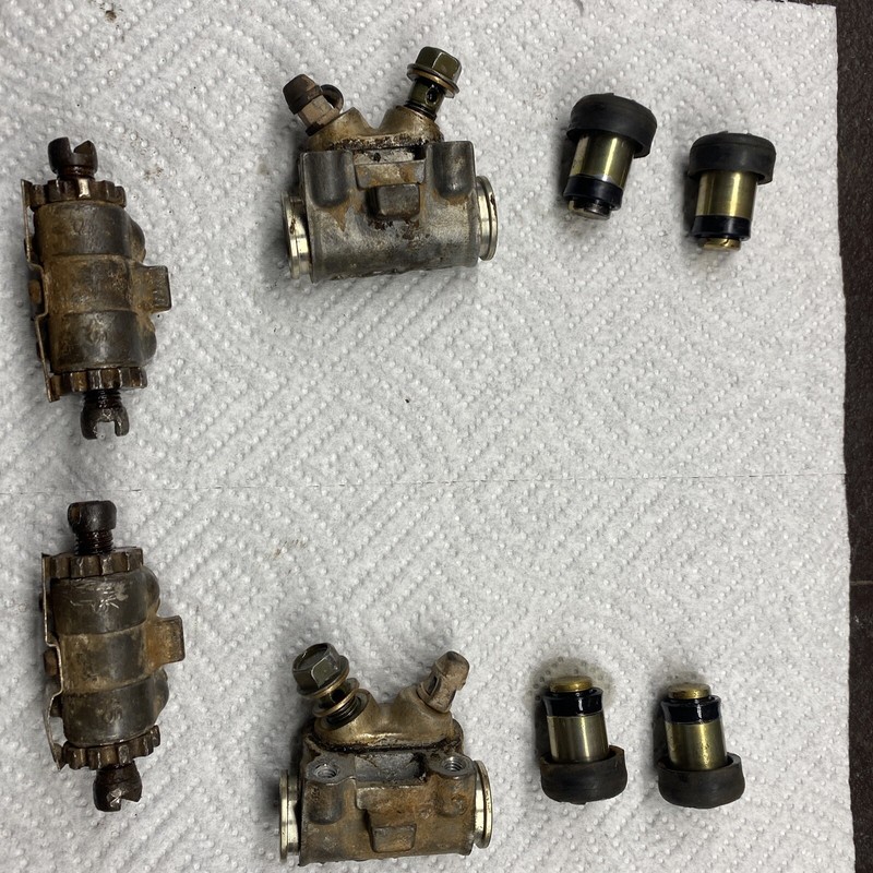 1985 - 1987 HONDA FOURTRAX TRX250 2x4 Rear Brake Calipers Brake Adjuster