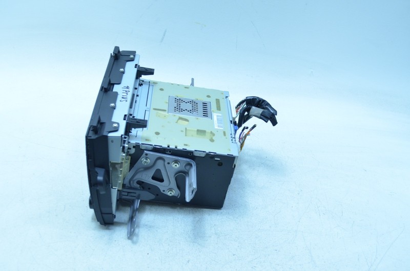 10-11 TOYOTA PRIUS RADIO NAVIGATION CD MONITOR SCREEN OEM