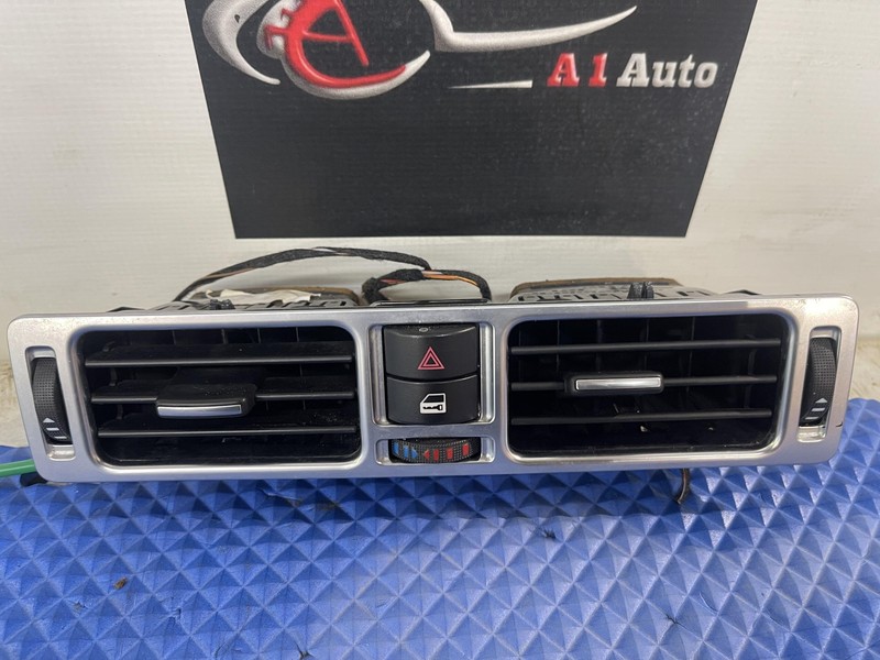 03-06 RANGE ROVER L322 FRONT DASH CENTER AC HEATER HVAC AIR VENT DUCT !