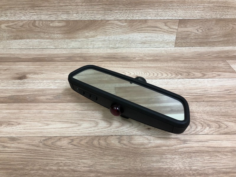 BMW OEM E60 E61 525 530 535 545 550 M5 FRONT WINDSHIELD REARVIEW MIRROR 04-10 4