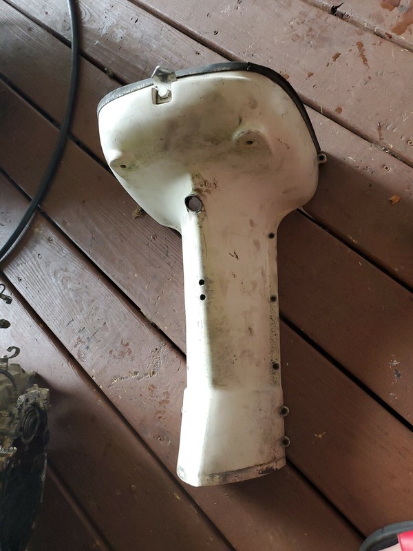Lower Mid Shaft Housing 1966 Johnson Outboard Super Seahorse 40HP RD5L-27M 66