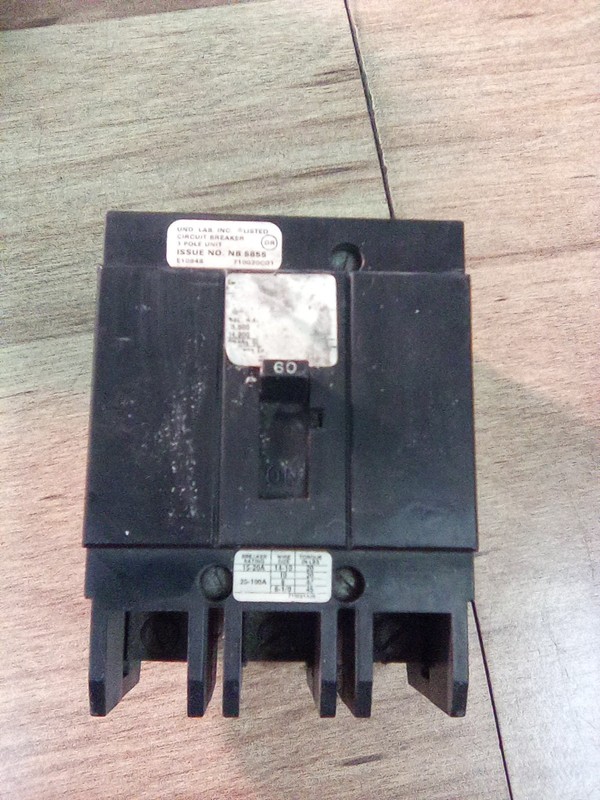 Seimens BQCH3B060 3 Pole 60 Amp 480V Circuit Breaker