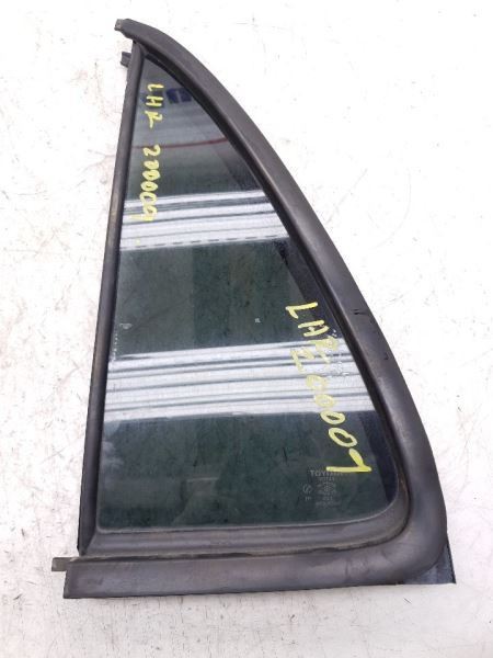 96-02 TOYOTA 4RUNNER SR5 DRIVER SIDE REAR DOOR VENT GLASS