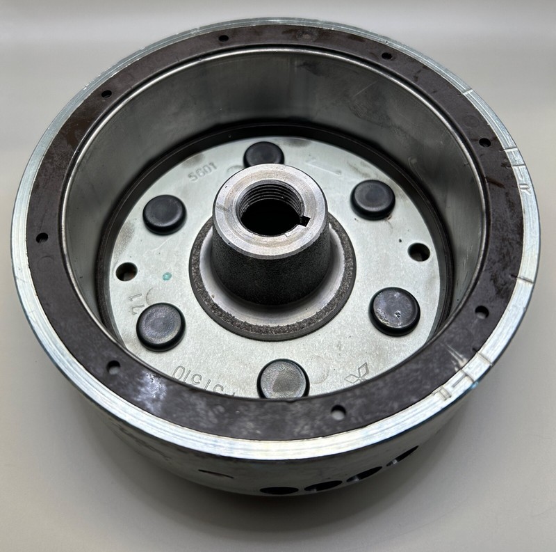 1986 Kawasaki Vulcan VN750 VN 750 A Engine Alternator Rotor Flywheel Magneto 86