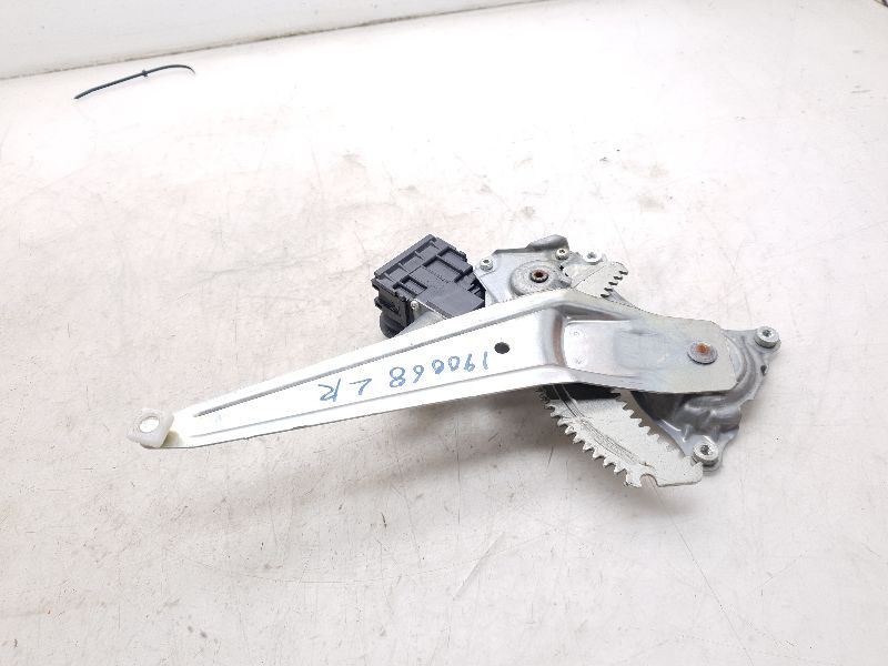 16-18 TOYOTA PRIUS TWO DRIVER SIDE REAR DOOR WINDOW REGULATOR