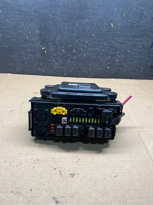 2006 Jeep Grand Cherokee Commander Fuse Box Relay Body Module BCM Q2544 DG