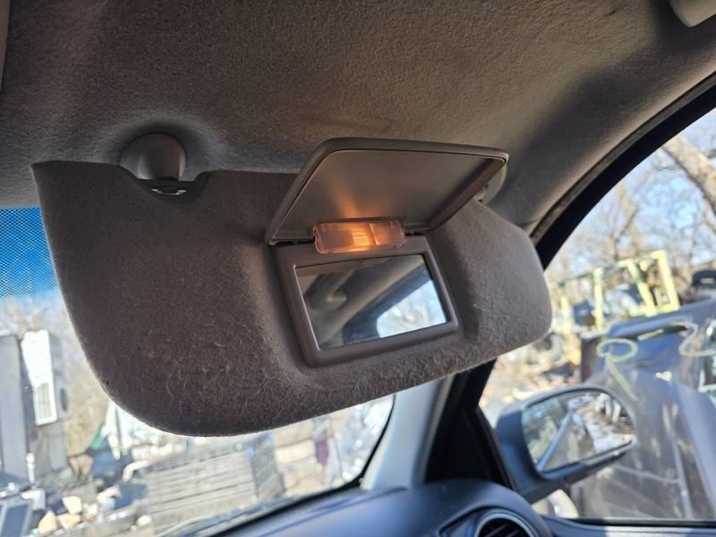 2005 2006 2007 GMC Envoy Passenger Right Sun Visor Oem Tested