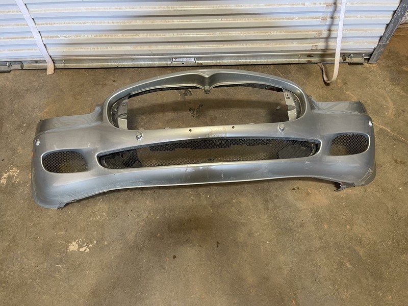 2005-2008 MASERATI QUATTROPORTE FRONT BUMPER COVER PANEL ASSEMBLY SILVER OEM