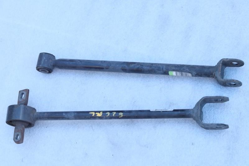 2012 TOYOTA CAMRY HYBRID LEFT DRIVER SIDE REAR LOWER CONTROL ARMS