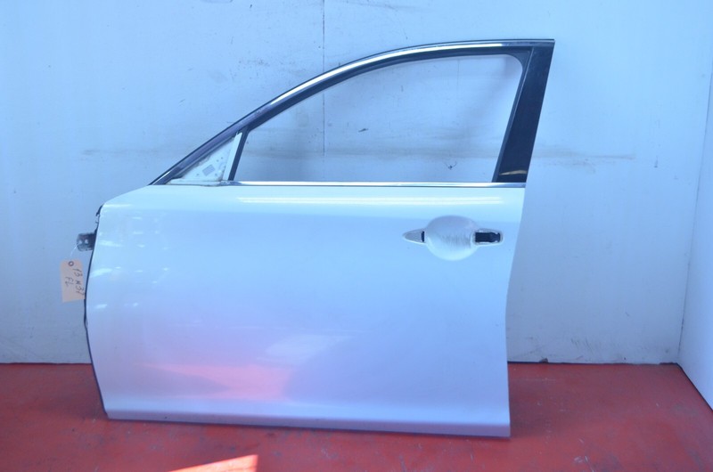 11-13 INFINITI M37 FRONT LEFT DRIVER DOOR SHELL WHITE OEM