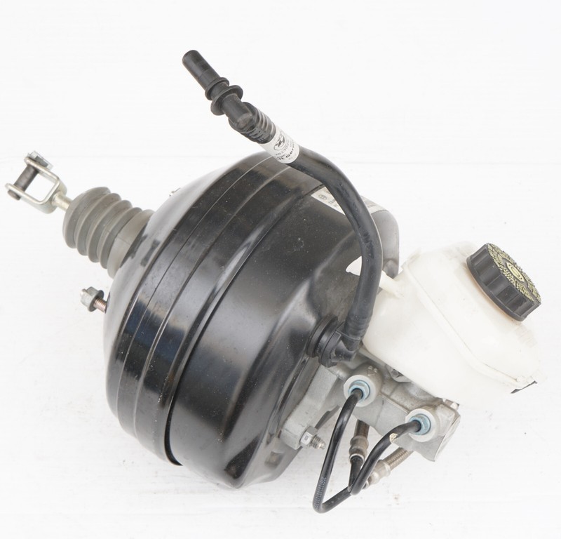 2014 - 2016 BMW 428i F32 COUPE POWER BRAKE BOOSTER W/ MASTER CYLINDER OEM