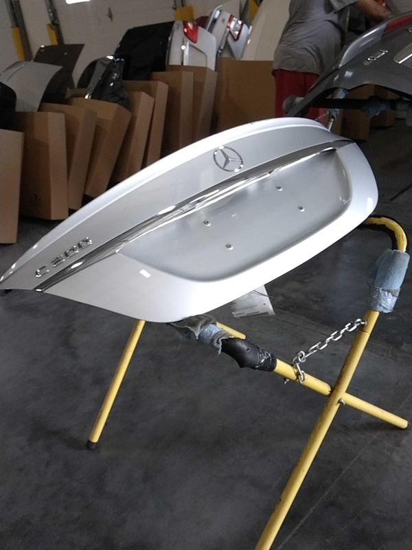 2016 Mercedes-Benz C-Class OEM Silver Deck Lid Trunk Lid - Scratches, 63K Miles