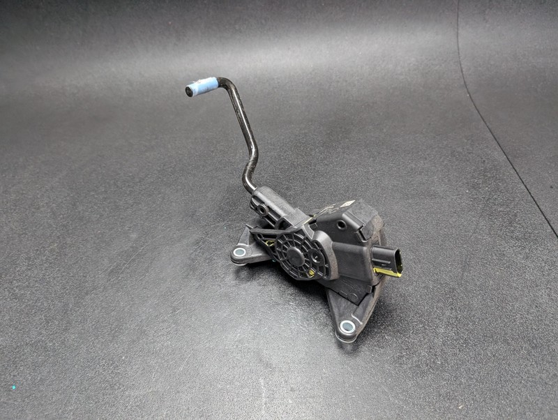 Gas Accelerator Pedal Sensor 2021 Toyota RAV4 78110-06061 2019 2020 2022 - 2024