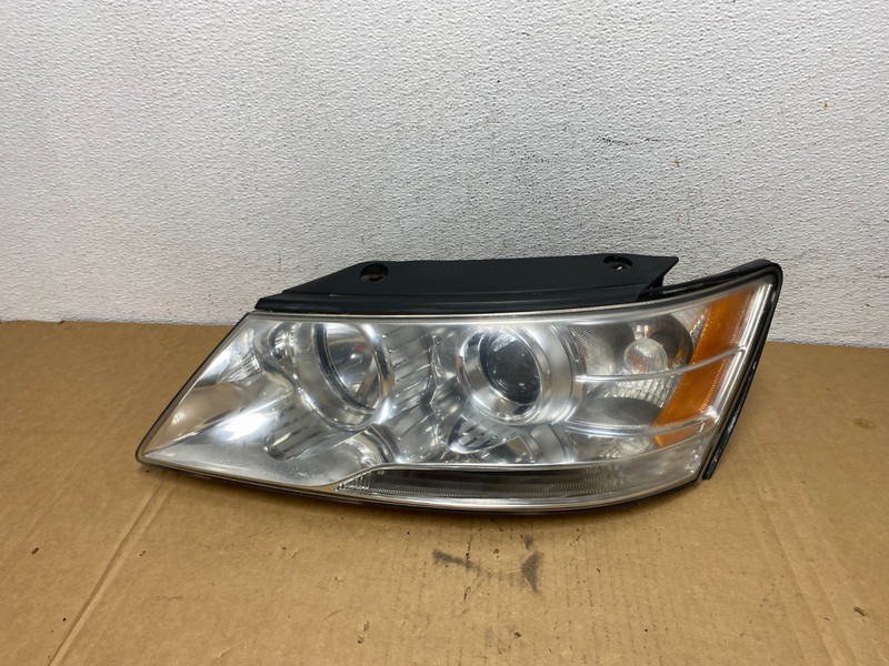 2009 - 2010 Hyundai Sonata Left Driver LH Side Headlight Halogen Oem AD2668 DW