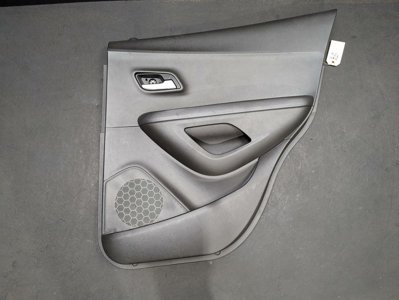 Rear Right Passenger Door Trim Panel 2017 Chevrolet Trax 42428184 2018 2019 2020