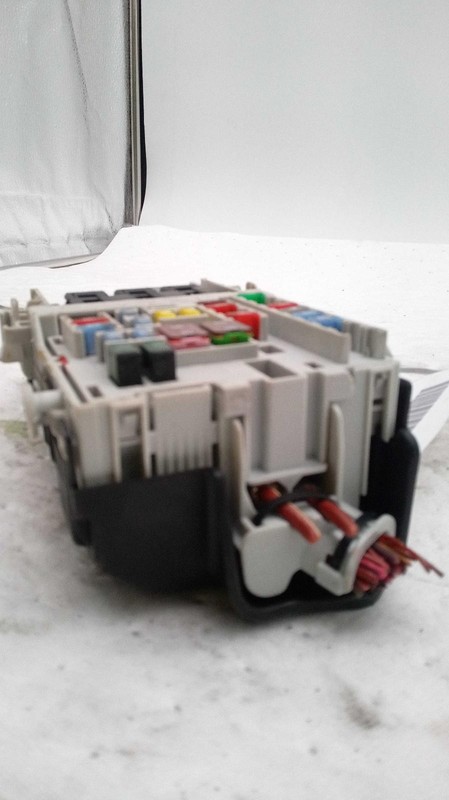 2016 Chevrolet Impala Fuse Box Black OEM 5378013 118K Miles Used