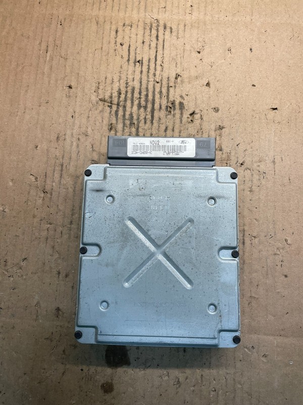 2002 Ford Van 5.4L Engine Control Module 2c2a-12a650-nc u9329 DG