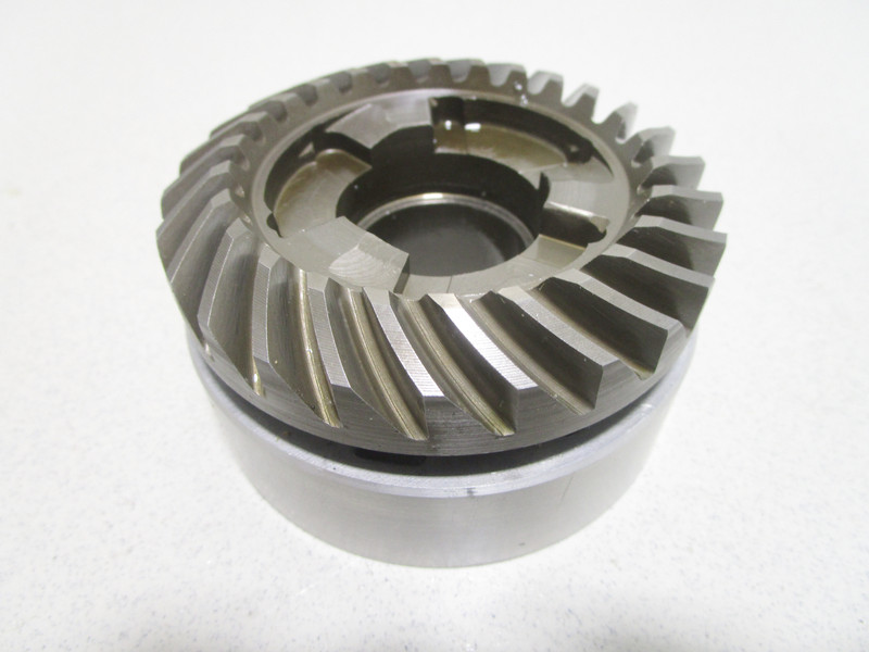 F2A523662 Chrysler Force Outboard 90-140 HP Reverse Gear & Bearing Housing