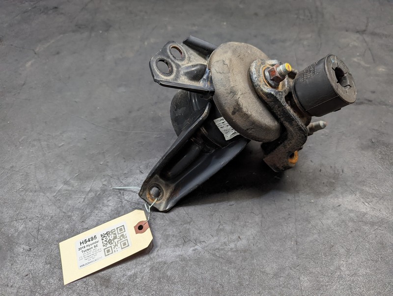 Engine Mount Bracket 2019 Hyundai Tucson 21810-D3100 2015 2016 2017 2018 2020
