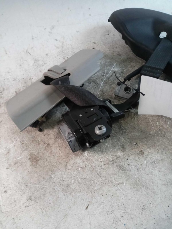 2011 Cadillac SRX Used Seat Belt Silver OEM Driver Side 155k Miles