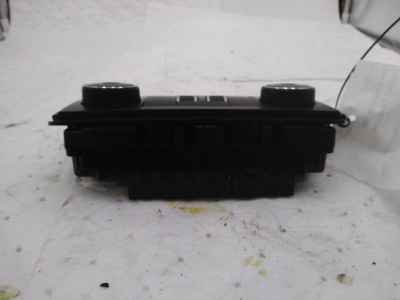 2014 Chevrolet Suburban 1500 A/C Selector Switch OEM 22807249 242K Miles