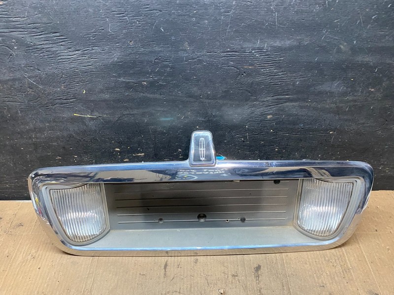 2003 to 2011 Lincoln Town Car Rear License Plate Trim Panel OEM T4139 DG