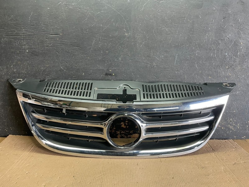 2009 to 2011 Volkswagen Tiguan Front Upper Grill Grille Oem AA2192 DG