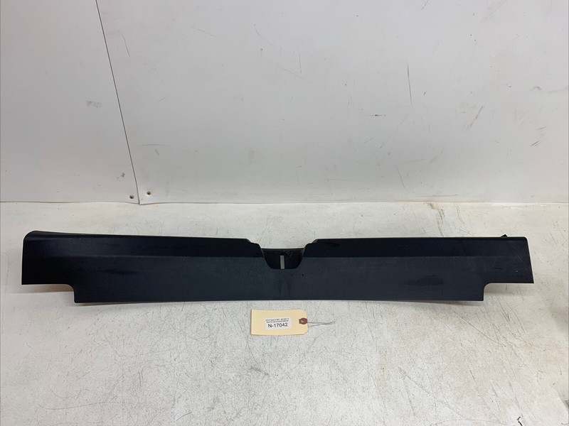 ⚡️ 2017-2021 TESLA MODEL 3 TRUNK TRIM MOLDING OEM 1086315-00-E 17042 M5