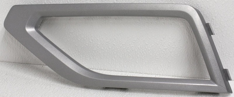 OEM Volkswagen Atlas Left Driver Side Fog Lamp Trim Scratches
