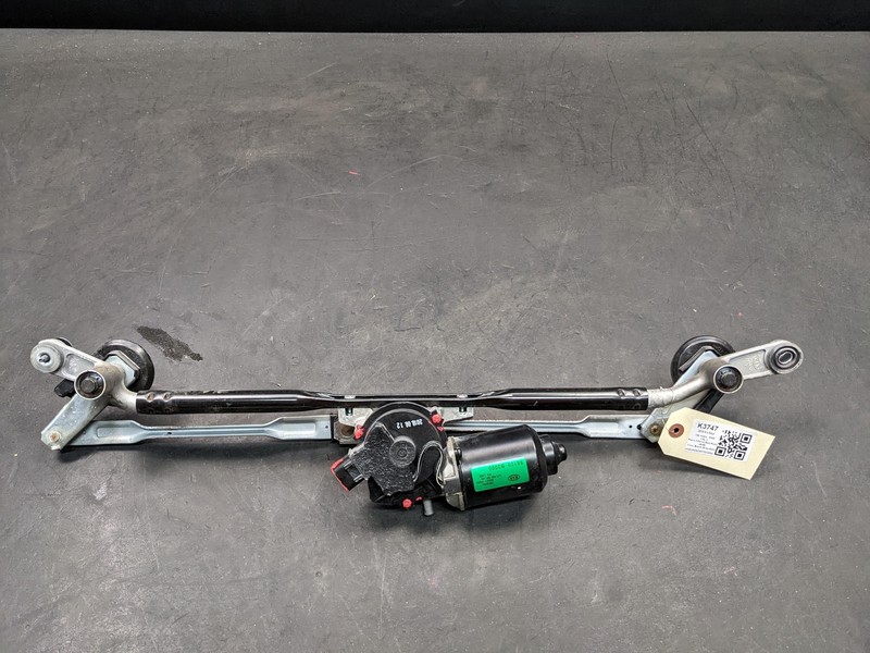 Front Wiper Motor w/ Linkage 2019 Kia Soul 98100-B2000 2014 2015 2016 2017 -2023