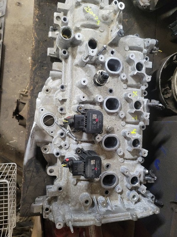 Cylinder Head 2.0L Fits 20-23 ACADIA 36,000 miles 1632422