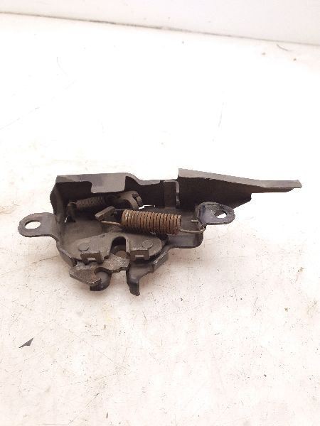 05-06 TOYOTA TUNDRA HOOD LATCH