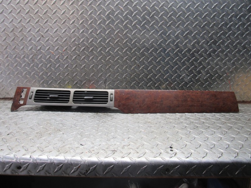 2007-2014 GMC YUKON DRIVER DASH CENTER AIR VENT W/ WOODGRAIN TRIM PANEL 20935588