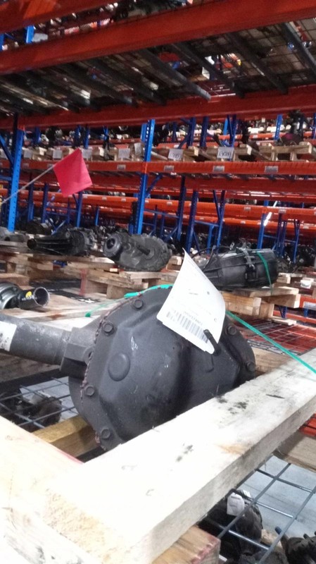2004 Dodge Durango Differential Carrier Assembly OEM 52070462AC 4WD 249k mi