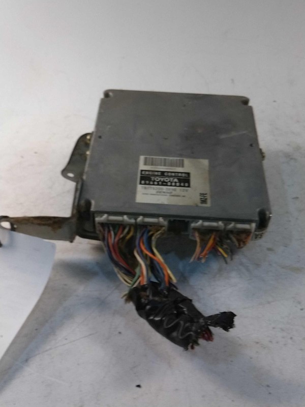 2000 Toyota Sienna Engine Control Module ECM OEM Tan 8966108040 194k Miles