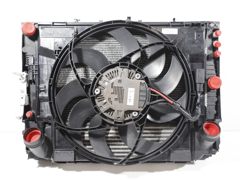 2012-2018 BBW F30 F32 F36 N55 Engine Radiator Condenser Cooling Fan Assembly OEM