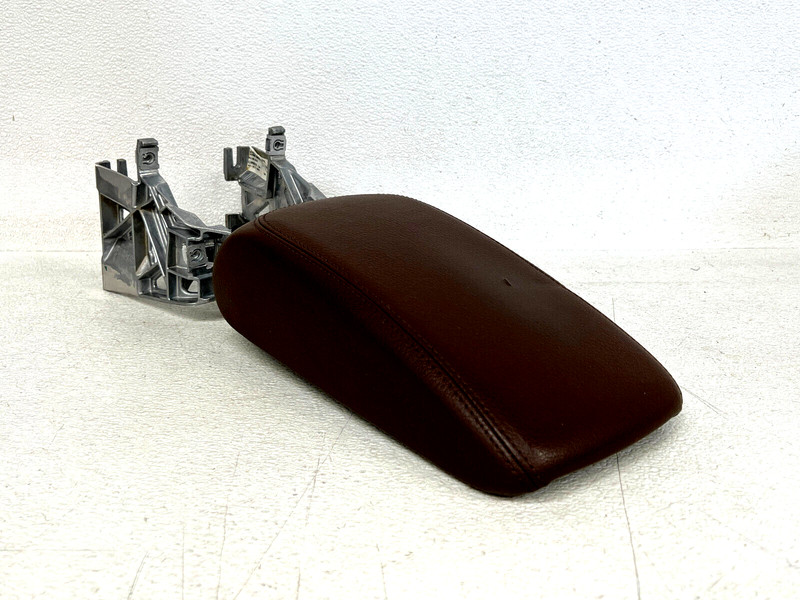 ⭐2017-2020 AUDI A3 S3 CENTER CONSOLE ARMREST LID COVER MOUNT BRACKET OEM LOT2535